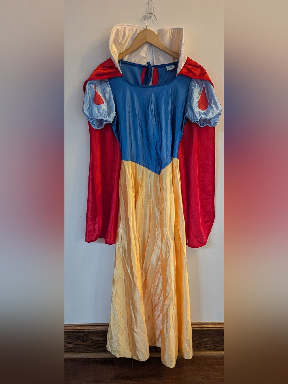 Disney Snow White Dress Cape Capelet Halloween Costume Women's Small Medium